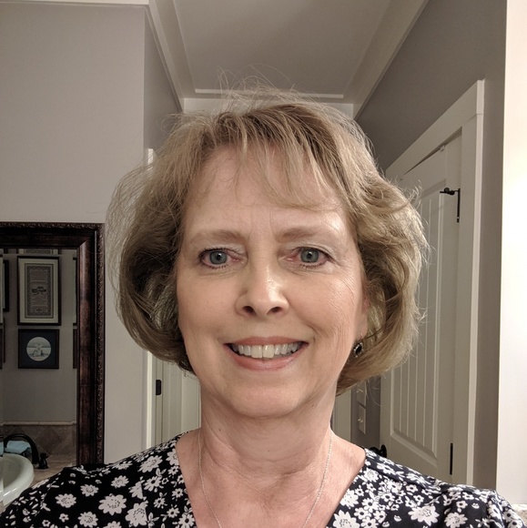 Meet your Posher, Pamela - Picture 1 of 1